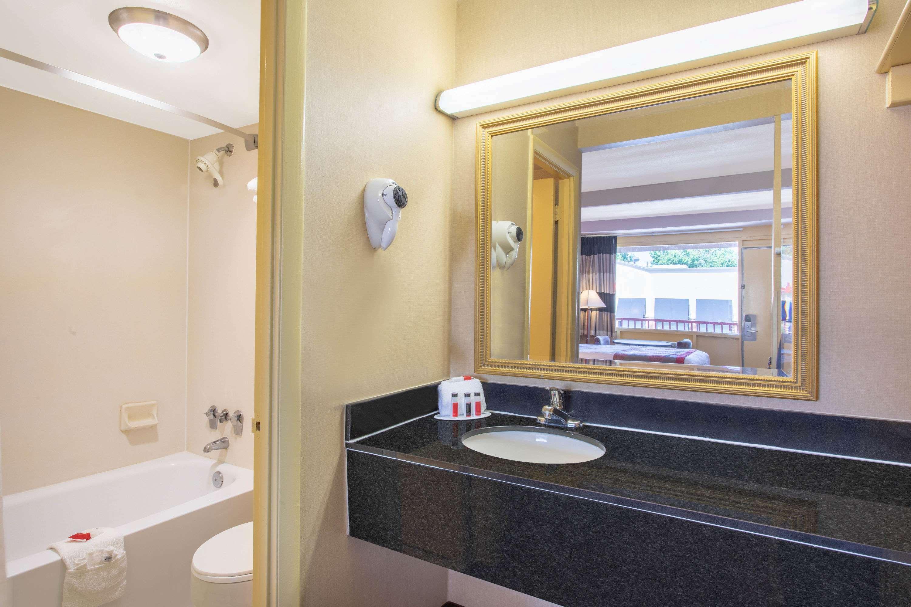 Ramada Limited Cockeysville Zewnętrze zdjęcie