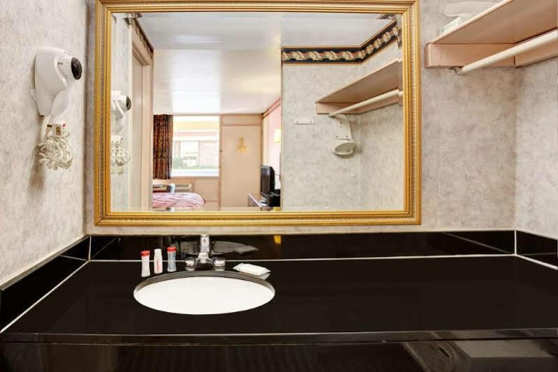 Ramada Limited Cockeysville Zewnętrze zdjęcie